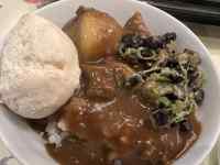 皿の上の料理
AI 生成コンテンツは誤りを含む可能性があります。