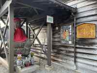 建物, 座る, テーブル, 電車 が含まれている画像
AI 生成コンテンツは誤りを含む可能性があります。