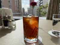 テーブル, 屋内, 食品, カップ が含まれている画像
AI 生成コンテンツは誤りを含む可能性があります。