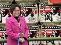 人, 男, 女性, 立つ が含まれている画像
AI 生成コンテンツは誤りを含む可能性があります。