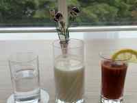 カップ, テーブル, ドリンク, ガラス が含まれている画像
AI 生成コンテンツは誤りを含む可能性があります。