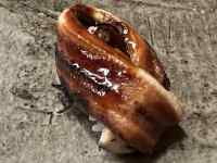 屋外, 座る, 草, 食品 が含まれている画像
AI 生成コンテンツは誤りを含む可能性があります。