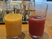 ビールの入ったグラス
AI 生成コンテンツは誤りを含む可能性があります。