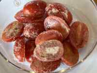 皿に盛られた食べ物
AI 生成コンテンツは誤りを含む可能性があります。