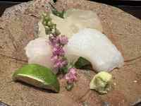 テーブル, 食品, 屋内, ケーキ が含まれている画像
AI 生成コンテンツは誤りを含む可能性があります。