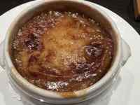 鍋の中のスープ
AI 生成コンテンツは誤りを含む可能性があります。