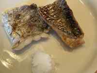 食品, 皿, 座る, 作品 が含まれている画像
AI 生成コンテンツは誤りを含む可能性があります。