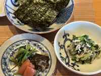 皿の上の料理
AI 生成コンテンツは誤りを含む可能性があります。