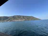 海に浮かぶ島
AI 生成コンテンツは誤りを含む可能性があります。