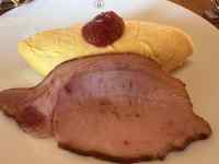 皿の上のパン
AI 生成コンテンツは誤りを含む可能性があります。