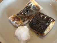 食品, テーブル, 皿, 座る が含まれている画像
AI 生成コンテンツは誤りを含む可能性があります。