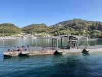 湖に浮かんでいる船
AI 生成コンテンツは誤りを含む可能性があります。