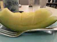 テーブル, 食品, フルーツ, キッチン が含まれている画像
AI 生成コンテンツは誤りを含む可能性があります。