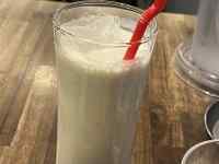 ����, �J�b�v, �e�[�u��, �H�i ���܂܂�Ă���摜

AI �����R���e���c�͌����܂މ\��������܂��B