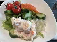 �M�̏�̓��Ɩ�؂̗���

AI �����R���e���c�͌����܂މ\��������܂��B