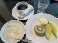 �M�̏�̃h�[�i�c�ƈ��ݕ�

AI �����R���e���c�͌����܂މ\��������܂��B