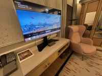 �f�X�N�̏�̃p�\�R��

AI �����R���e���c�͌����܂މ\��������܂��B