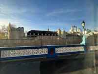 ����, �{�[�g, ��, ���� ���܂܂�Ă���摜

AI �����R���e���c�͌����܂މ\��������܂��B