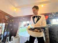 ����, �l, �j, �e�[�u�� ���܂܂�Ă���摜

AI �����R���e���c�͌����܂މ\��������܂��B