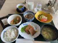 �e�[�u���̏�ɂ��邢���ȐH�ו�

AI �����R���e���c�͌����܂މ\��������܂��B