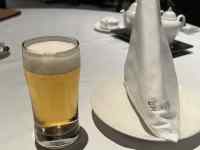 �e�[�u��, �J�b�v, �H�i, ���� ���܂܂�Ă���摜

AI �����R���e���c�͌����܂މ\��������܂��B