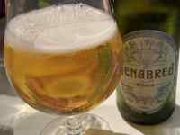 �A���R�[���̃{�g���ƃO���X

AI �����R���e���c�͌����܂މ\��������܂��B