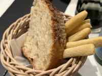 ����, �e�[�u��, �H�i, �T���h�C�b�` ���܂܂�Ă���摜

AI �����R���e���c�͌����܂މ\��������܂��B