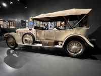 Cg�ŕ`���ꂽ�g���b�N

AI �����R���e���c�͌����܂މ\��������܂��B