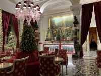 �_�C�j���O���[���̈�p

AI �����R���e���c�͌����܂މ\��������܂��B