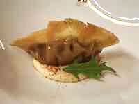 �H�i, �e�[�u��, ���� ���܂܂�Ă���摜

AI �����R���e���c�͌����܂މ\��������܂��B