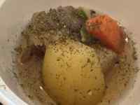 �M�̏�ɂ���H�ו�

AI �����R���e���c�͌����܂މ\��������܂��B