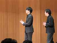 ����, �j, �O���[�v, ���O ���܂܂�Ă���摜

AI �����R���e���c�͌����܂މ\��������܂��B