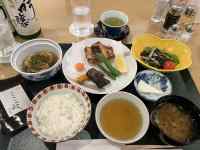 �e�[�u���ɒu���Ă���l�X�ȗ���

AI �����R���e���c�͌����܂މ\��������܂��B