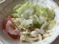 �{�E���̒��ɓ����Ă���T���_

AI �����R���e���c�͌����܂މ\��������܂��B