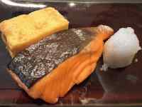 �g���C�̏�ɂ���T���h�C�b�`

AI �����R���e���c�͌����܂މ\��������܂��B