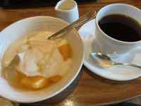 �M�̏�ɂ���R�[�q�[

AI �����R���e���c�͌����܂މ\��������܂��B