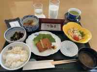 �e�[�u���ɒu���Ă���l�X�ȗ���

AI �����R���e���c�͌����܂މ\��������܂��B