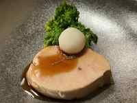 ����, �H�i, �e�[�u��, ���� ���܂܂�Ă���摜

AI �����R���e���c�͌����܂މ\��������܂��B