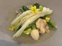 ���Ɩ�؂̗���

AI �����R���e���c�͌����܂މ\��������܂��B