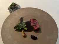 �H�i, �e�[�u��, ����, �M ���܂܂�Ă���摜

AI �����R���e���c�͌����܂މ\��������܂��B