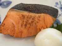 �M�̏�̐H�ו�

AI �����R���e���c�͌����܂މ\��������܂��B