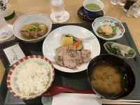 �e�[�u���ɒu���Ă���l�X�ȗ���

AI �����R���e���c�͌����܂މ\��������܂��B