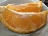 �����ɐ؂�ꂽ�I�����W

AI �����R���e���c�͌����܂މ\��������܂��B