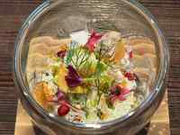 �{�E���̒��ɂ���T���_

AI �����R���e���c�͌����܂މ\��������܂��B