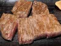 �H�i, �ؐ�, �e�[�u��, �p�� ���܂܂�Ă���摜

AI �����R���e���c�͌����܂މ\��������܂��B