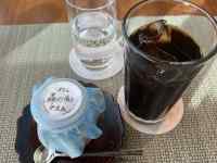 �J�b�v, �H�i, �e�[�u��, �K���X ���܂܂�Ă���摜

AI �����R���e���c�͌����܂މ\��������܂��B