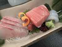 �H�i, �h�g, �e�[�u��, �T���h�C�b�` ���܂܂�Ă���摜

AI �����R���e���c�͌����܂މ\��������܂��B