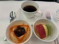 �M�̏�ɂ���R�[�q�[

AI �����R���e���c�͌����܂މ\��������܂��B