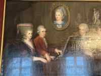 ����, �l, �j, �ʐ^ ���܂܂�Ă���摜

AI �����R���e���c�͌����܂މ\��������܂��B