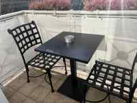 �e�[�u��, �֎q, ����, �P ���܂܂�Ă���摜

AI �����R���e���c�͌����܂މ\��������܂��B